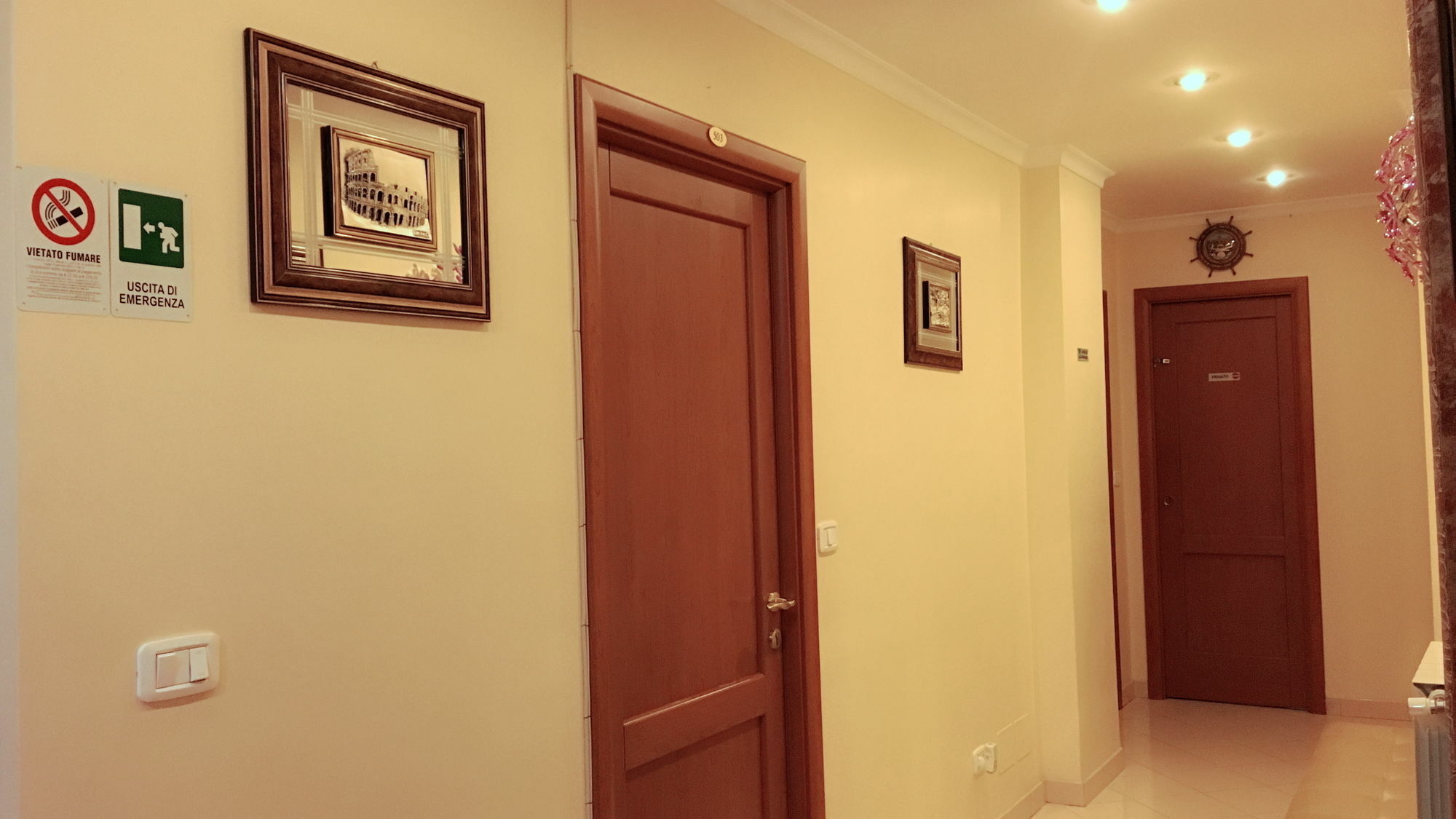Zhihua Guest House Rome Exterior photo